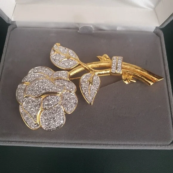 Nolan‎ Miller Brooch Large Pave Rhinestone Rose Flower Glamour Collection IOB